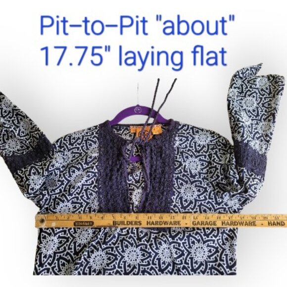 Tory Burch cotton geometric print l/s tie-neck blouse in Navy | in size 8 | - Picture 8 of 9